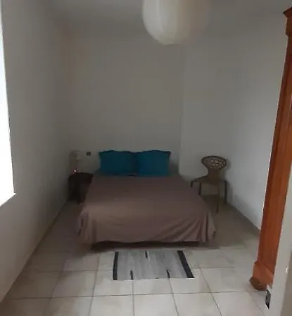 Chez Sophie Pensión Désertines